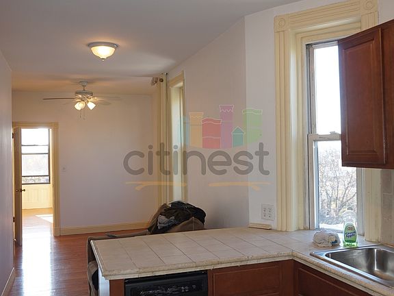 2nd image of 209 12th St #4RL