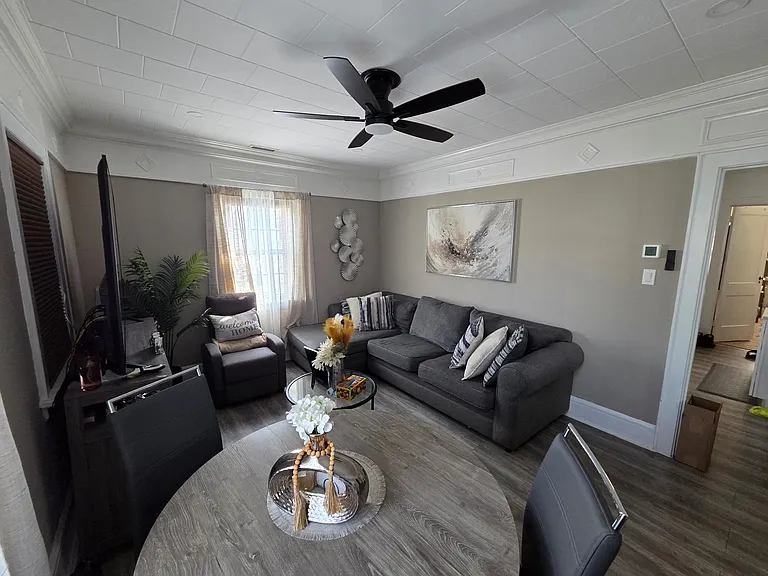 59 Morgan St #2 — Photo 2