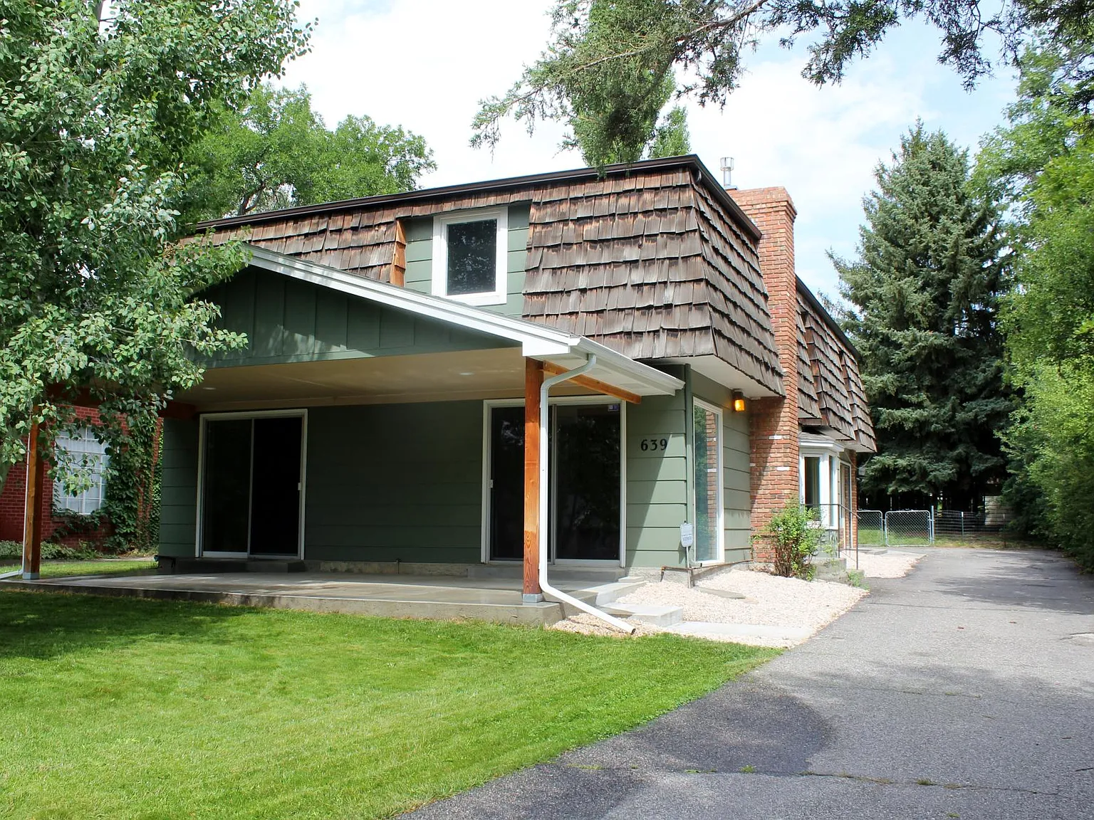 4 bed, 2640 sqft, $2,100 — Photo 2
