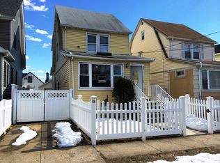 115-34 204th St, Jamaica, NY 11412