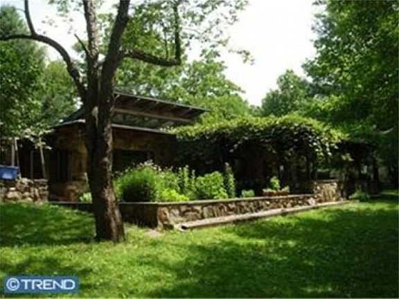 5th image of 238 Sycamore Ln