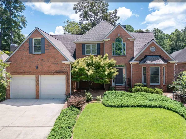 2048 Glen Eagle Ln, Birmingham, AL 35242