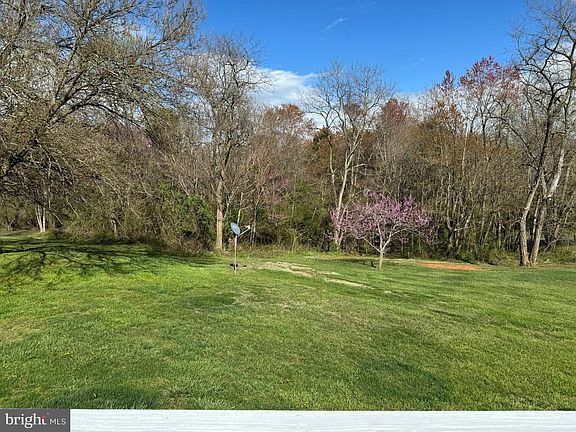 5th image of 61 Bright Acres Ct