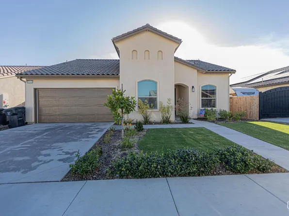 3305 Whispering Forest Ln, Shafter, CA 93263