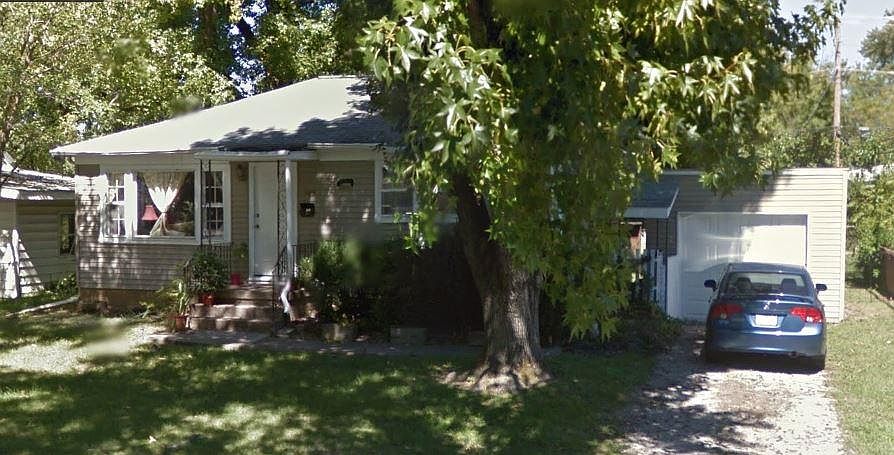 1st image of 1126 W Walkup Ave