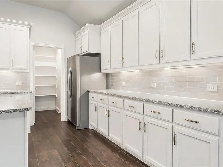 429 Cooper St — Photo 10