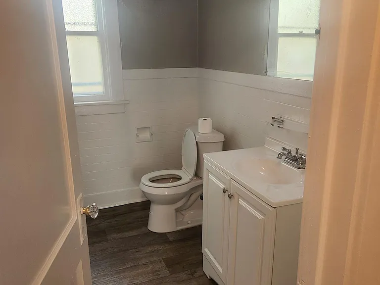 3 Hawthorne Ave — Photo 6