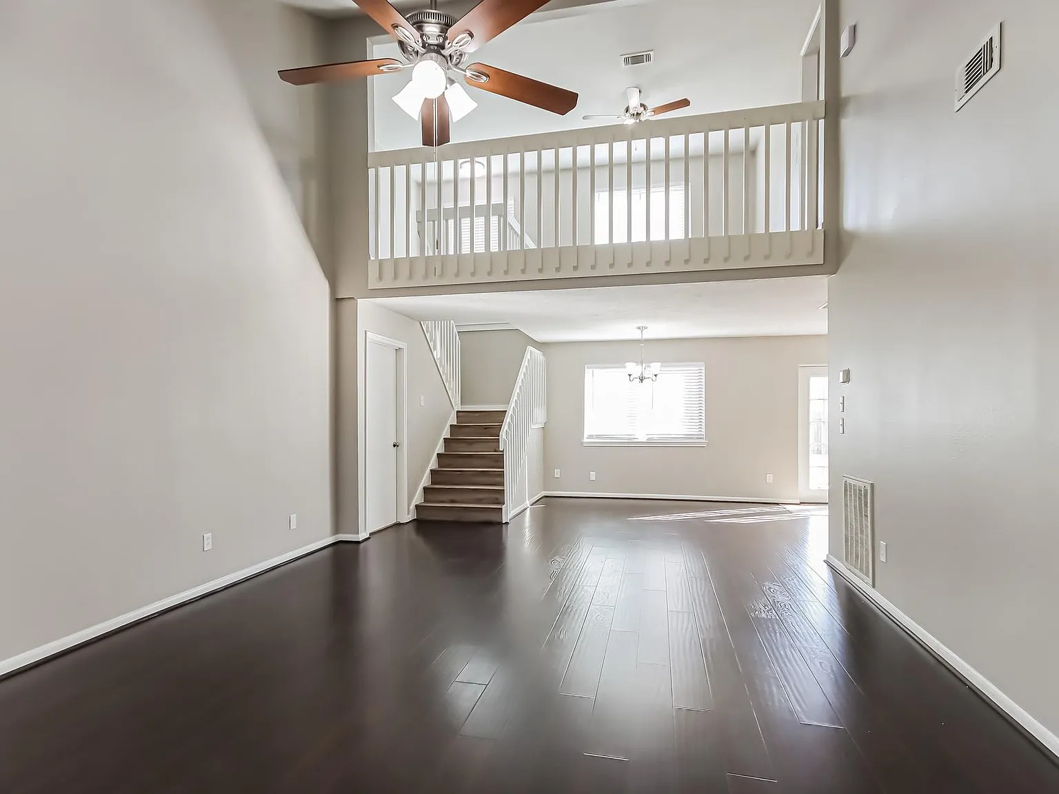3 bed, 2.5 bath, 2252 sqft, $1,920 — Photo 4