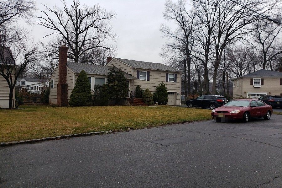 2nd image of 112 Elmora Ave