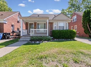 9928 Farley Ave, Redford, MI 48239