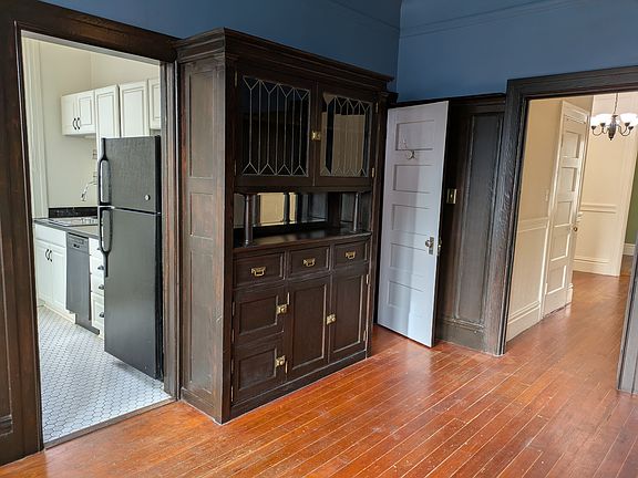 2nd image of 440B Guerrero St #B