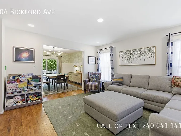504 Bickford Ave — Photo 3