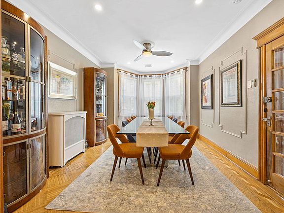 5th image of 138 Kensington Ave #3A