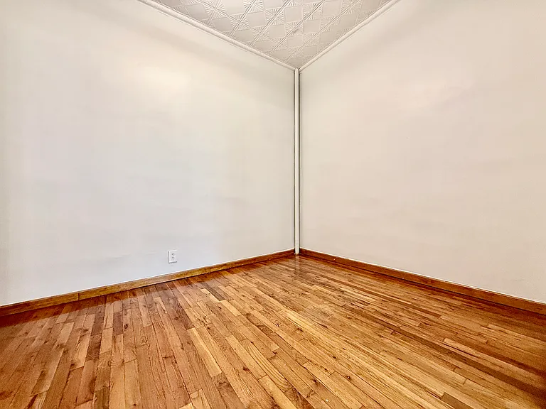 785 Dean St #2R — Photo 5