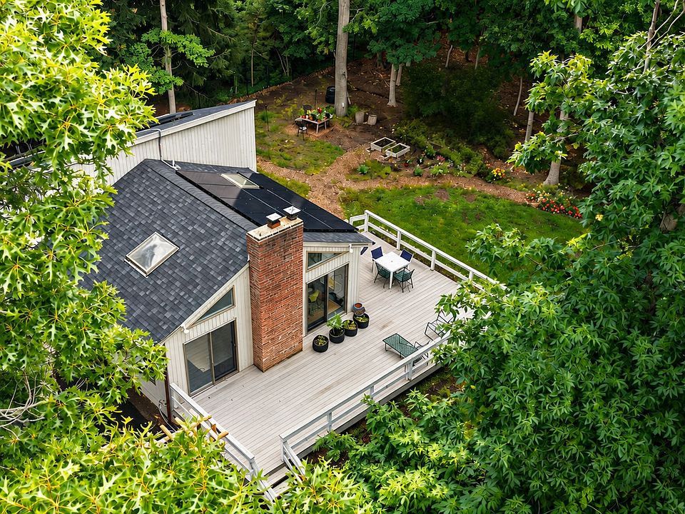 1st image of 37 Camberly Rd