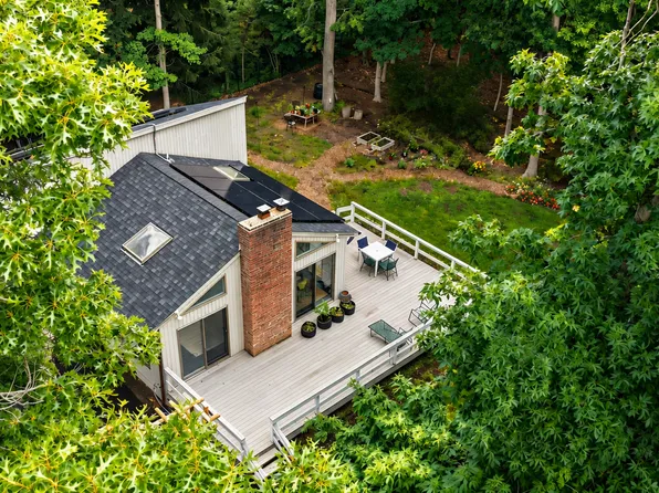 37 Camberly Rd, East Hampton, NY 11937