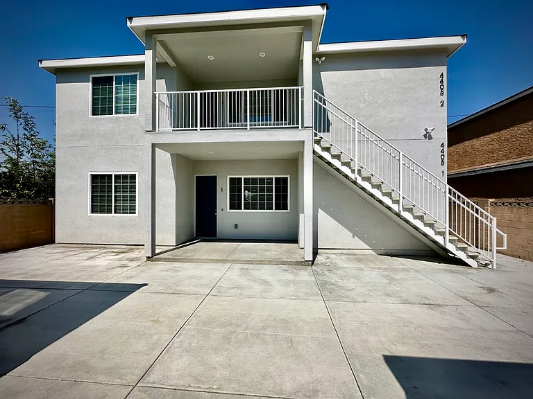 4405 Hungerford St — Photo 1