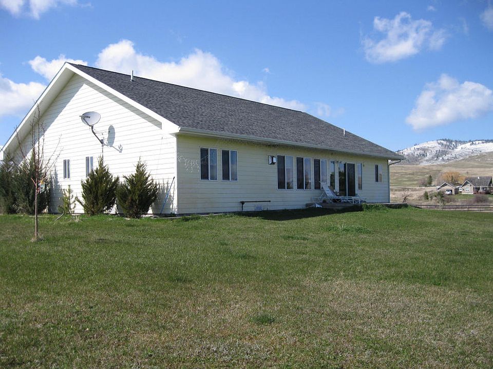 2nd image of 41165 Baypoint Rd