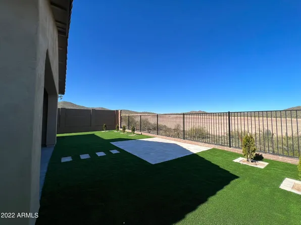 13316 W Red Range Way, Peoria, AZ 85383
