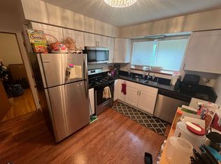1160 E. Singer Cr., Milwaukee, WI 53212