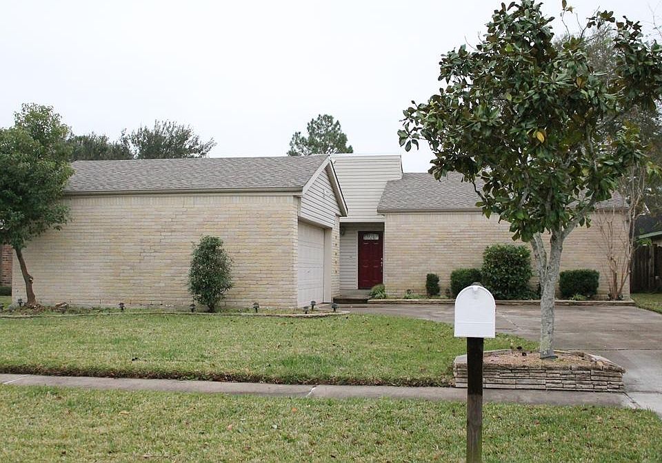 1st image of 16010 Brookford Dr