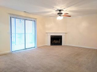 6007 Village Creek Dr #607, Columbia, SC 29210