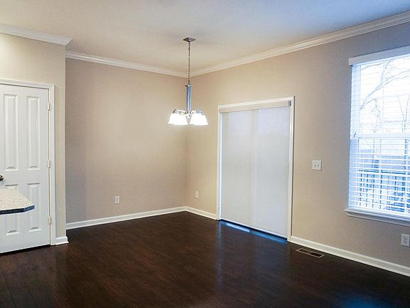 4th image of 9084 Ramapo Dr