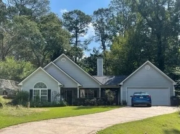 2609 Lake Capri Dr, Conyers, GA 30012