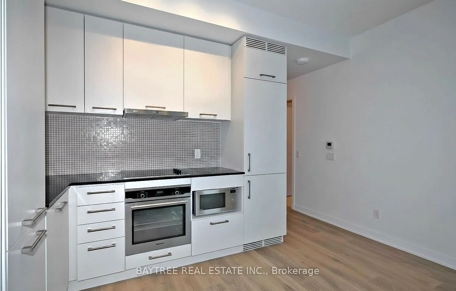 87 Peter — Photo 2