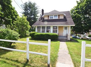 706 S Washington St, East Rochester, NY 14445