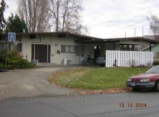 1013 Gellatly St APT 2, Wenatchee, WA 98801