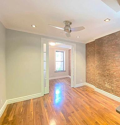 2nd image of 50 Barrow St #3