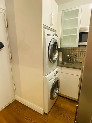 Rented by Bank Neary | media 14