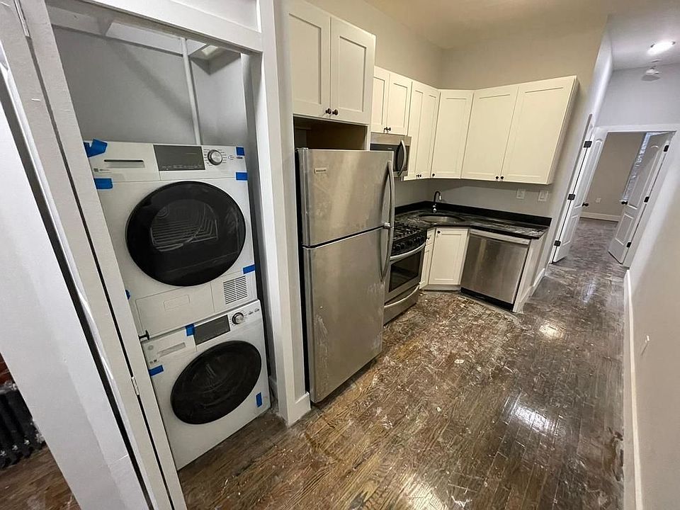 1st image of 462 7th Ave #2L