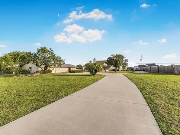 2125 Riata Dr, Corpus Christi, TX 78418