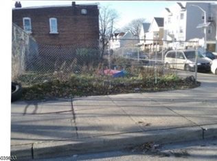 32 14th Ave, Newark, NJ 07103