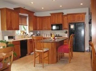1131 Persimmon Dr, Lancaster, PA