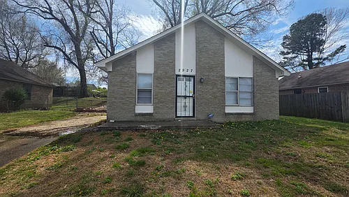 2927 Gruber Dr Photo 1