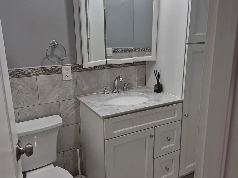 2766 E 64th St #2 — Photo 8