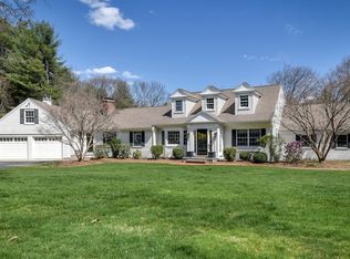 7 Main St, Dover, MA 02030