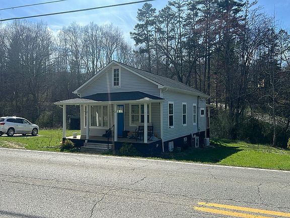 2nd image of 1322 Paint Rock Rd