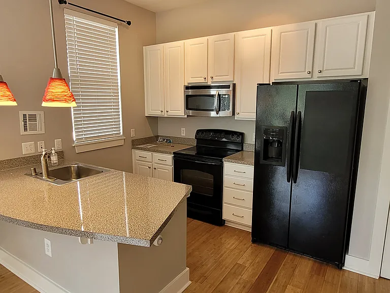 650 S Mill St #118 — Photo 12