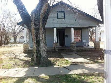 1st image of 508 W Grand Ave