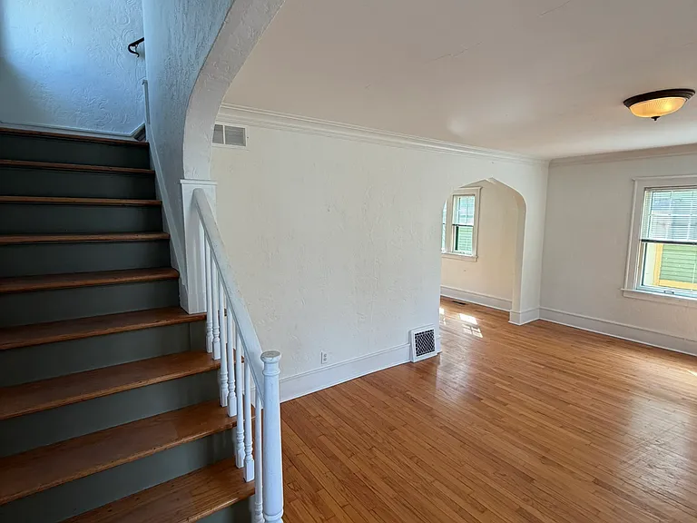 221 Houston Pl — Photo 15