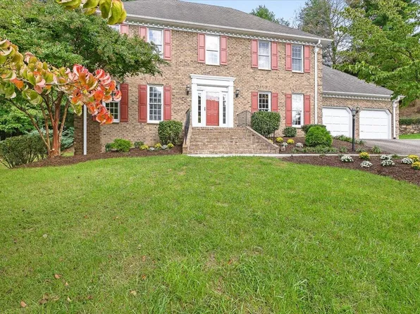 4643 Shrewsbury Ct, Roanoke, VA 24018