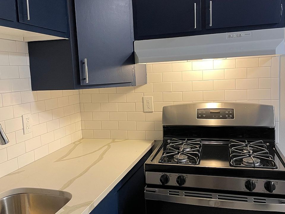1st image of C4-5086 Waterman Ave