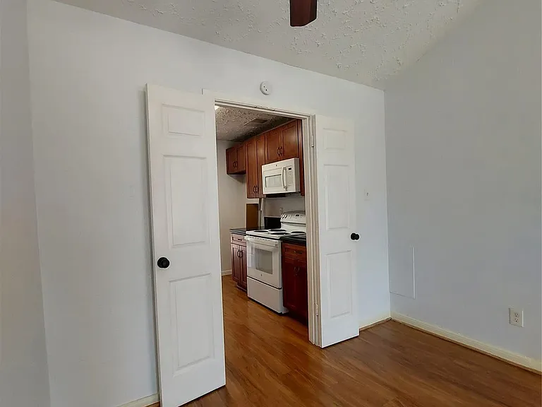 3807 Quiet Place Dr — Photo 34