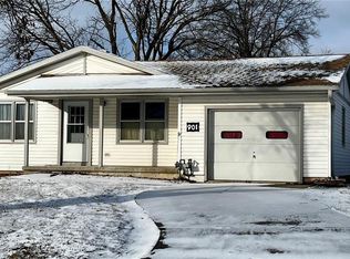 901 W Davis St, Savannah, MO 64485