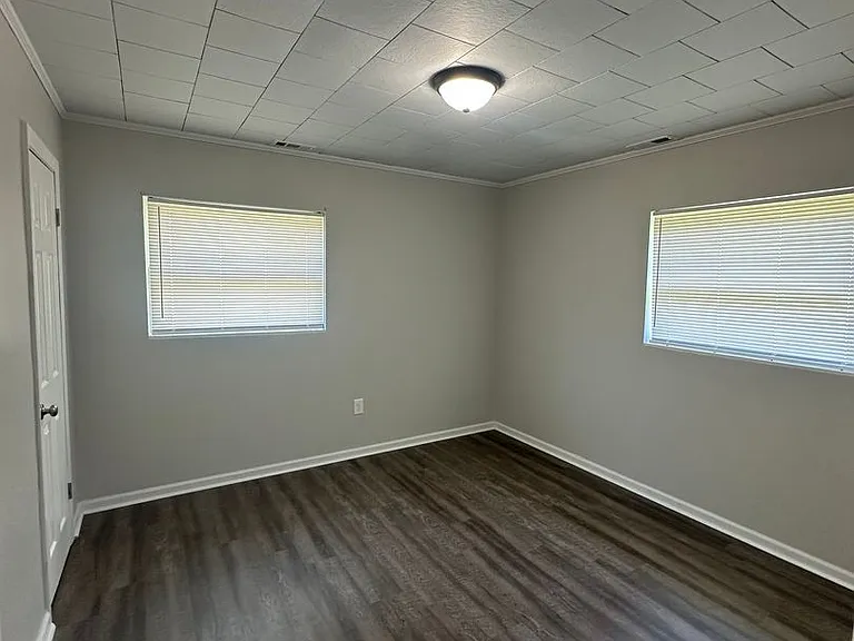 820 Haywood Pl — Photo 5