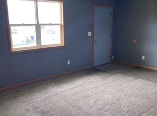 541 Liberty St #B, Sutherland, NE 69165